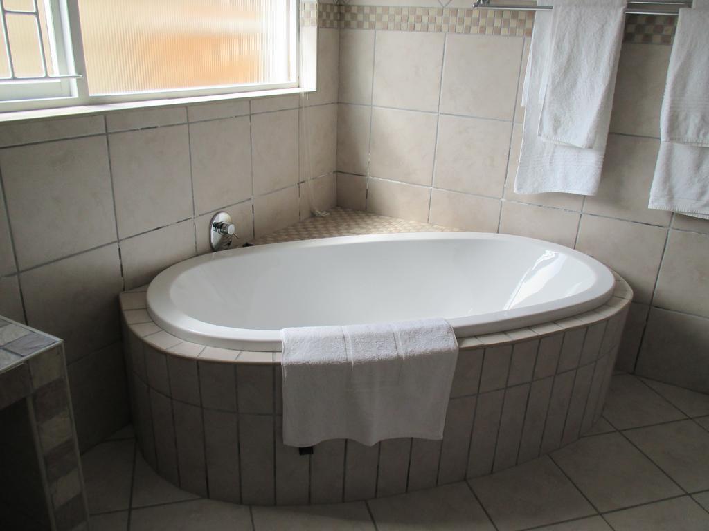 Guest House Arosfa Mossel Bay Quarto foto